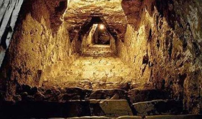 Байки подземных тоннелей (13 фото)