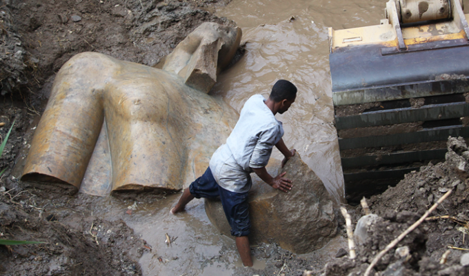 Эта находка, сделанная в каирских трущобах, потрясла археологов! (14 фото + 1 видео)
