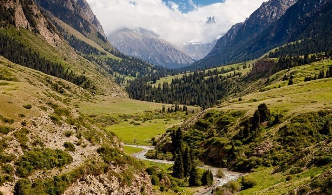Горная долина Джууку и киргизско-альпийские луга (28 фото)