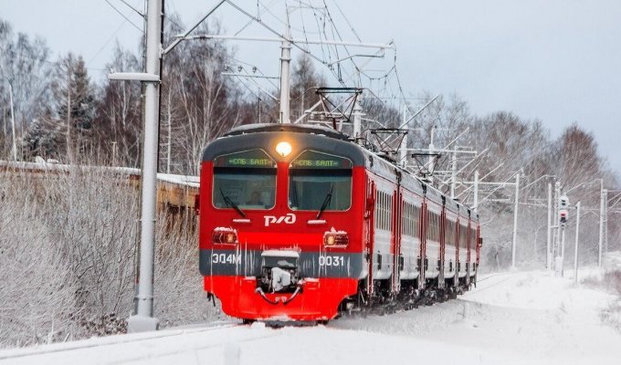 Как железные дороги справляются с русской зимой (6 фото)