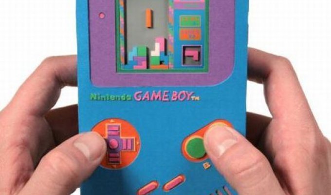 Nintendo Gameboy из бумаги (15 фото)