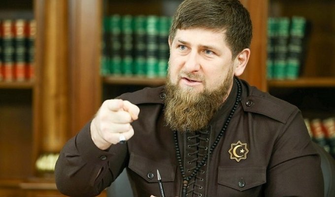 Кадыров потребовал от кинувшего банку в пассажира метро, прибыть в Грозный (1 фото + 1 видео)