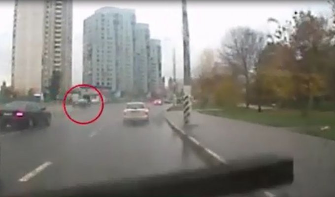 Прокурор продал машину за 5 минут до аварии (5 фото + видео)