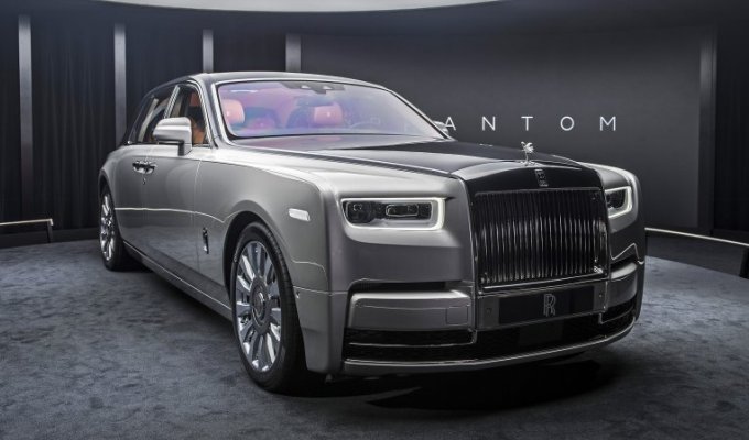 Rolls-Royce Phantom нового поколения. Самый роскошный автомобиль в мире (42 фото + 1 видео)