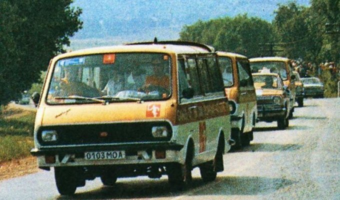 Автомобили, которые сопровождали «Олимпиаду-80»: РАФы и не только (24 фото + 1 видео)