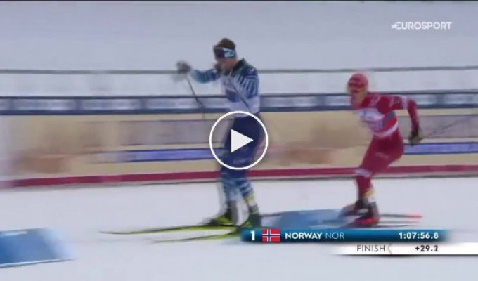 Российский лыжник хоккейным приемом сбил с ног финна после финиша на Кубке мира