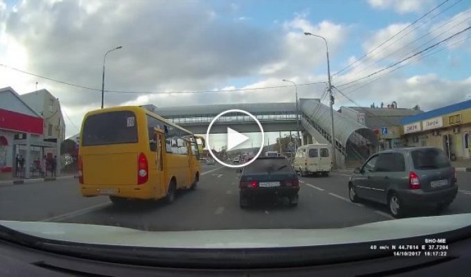 Бесплатная контактная мойка на дорогах Новороссийска