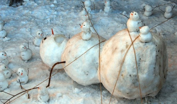 Самые ужасные снеговики (7 фото)