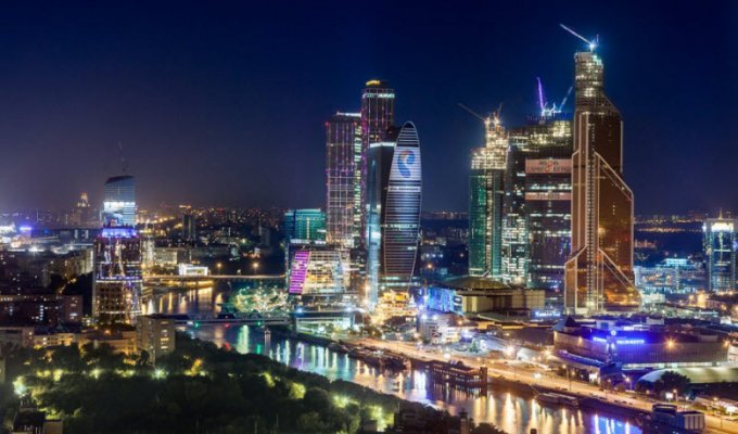 Вечерняя Москва с гостиницы «Украина» (11 фото)