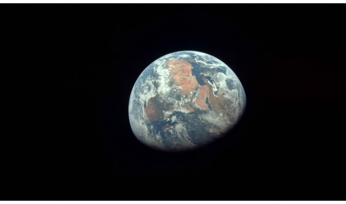 Самые знаковые фотографии Земли, сделанные из космоса (21 фото)