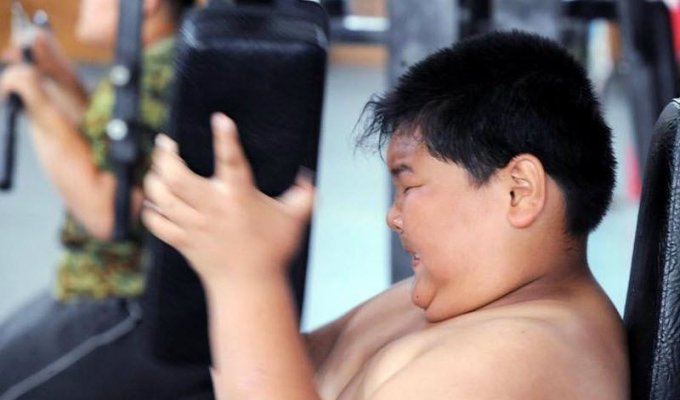 Проблема детского ожирения в США и Китае (16 фото)