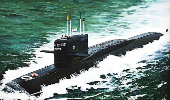 Модель подводной лодки, проект 667А "Навага" в разрезе (37 фото)