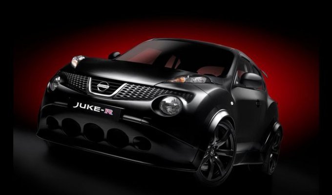 Новые фотографии особо мощного Nissan Juke-R (9 фото)