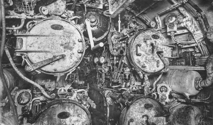 Внутри немецкой подводной лодки времен Первой мировой войны (27 фото)