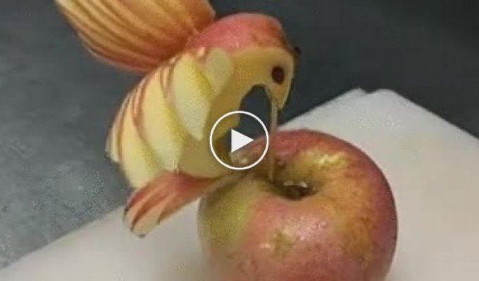Колибри сделанная из яблока своими руками