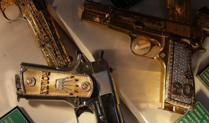 Драгоценное оружие мексиканских наркобаронов (15 фото)
