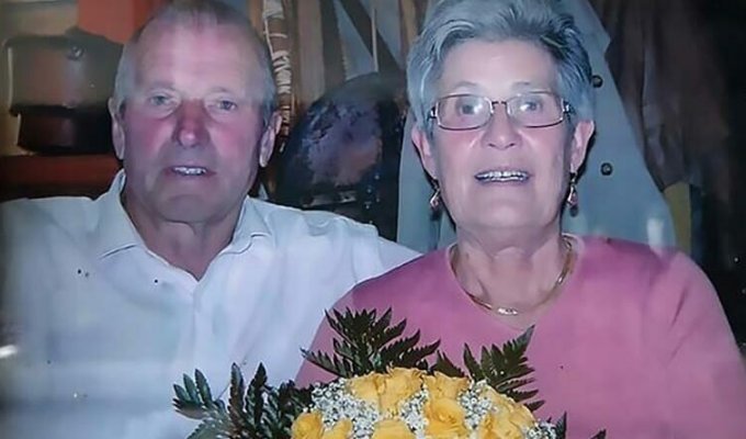 Итальянская пара, прожившие вместе 60 лет, умерли от коронавируса с разницей в 2 часа (3 фото)
