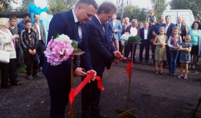 В Томске торжественно открыли водопровод (4 фото)
