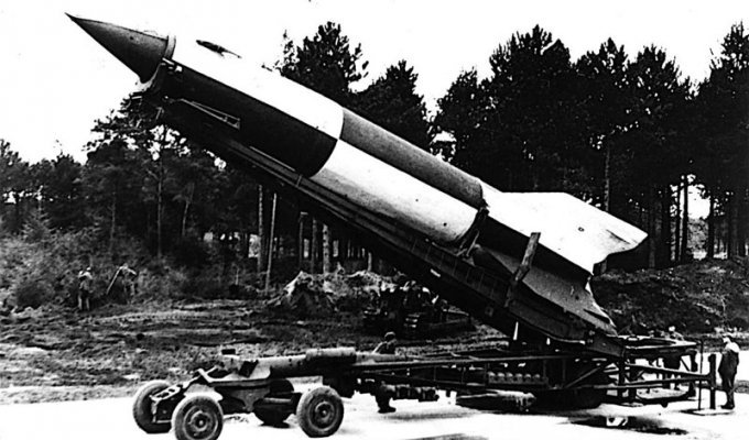 Из истории одной ракеты (10 фото)