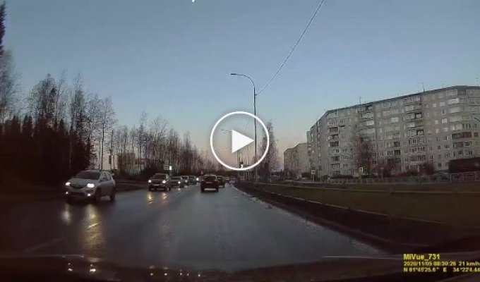 В Петрозаводске таксист устроил лобовое столкновение