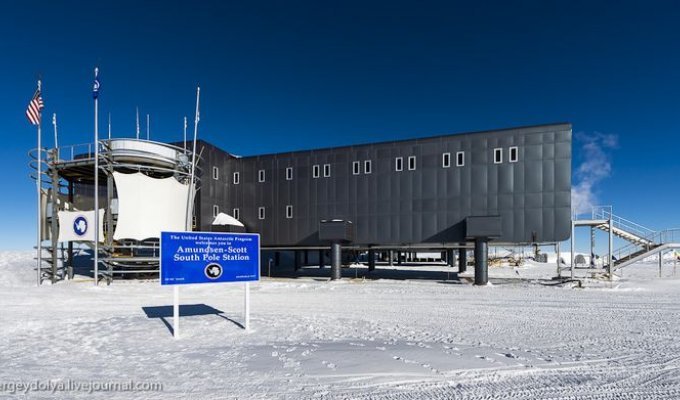 Антарктическая станция на Южном полюсе "Амундсен - Скотт" (20 фото)