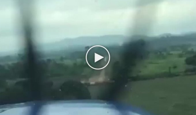 Крушение легкомоторного самолета в Бразилии