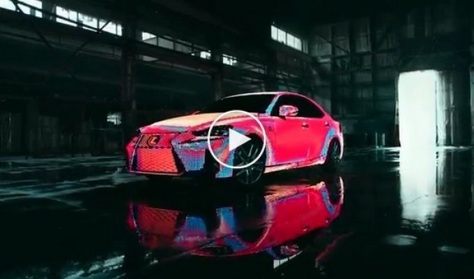 Lexus покрыла машину 42 тысячами управляемых светодиодов для музыкального клипа