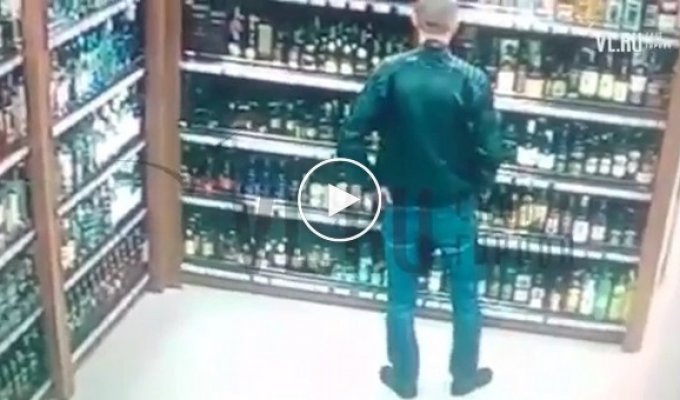 Спиртмен снова выпил бутылку водки в магазине и отказался платить