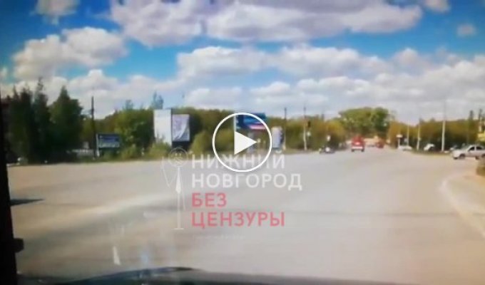 Столкновение таксиста с пожарной машиной в Нижегородской области