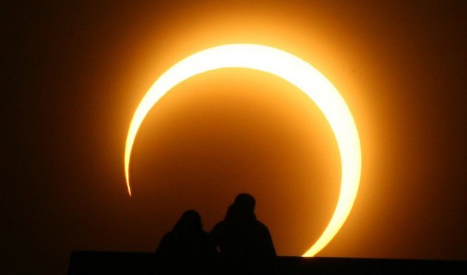 О трансляции затмения в Московском планетарии и "рогах солнечного дьявола" (3 фото + 2 видео)