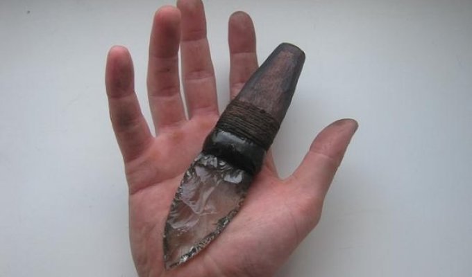 Железный зуб: древние ножи народов мира (8 фото)