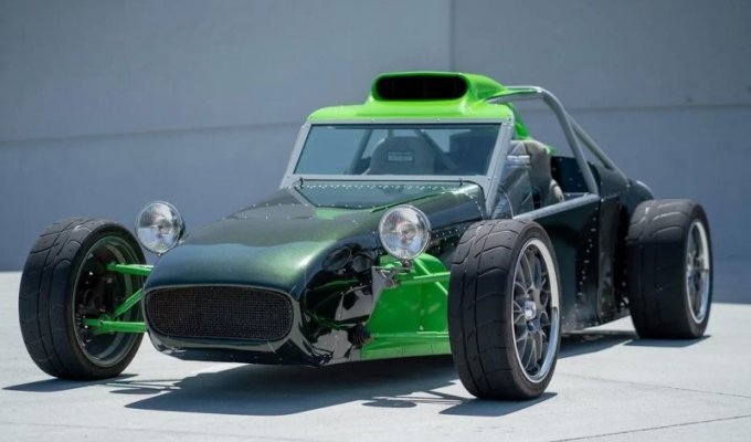 Вдохновленный Lotus Seven автомобиль с турбонаддувом предлагает скорость суперкара за небольшие деньги (21 фото + 4 видео)