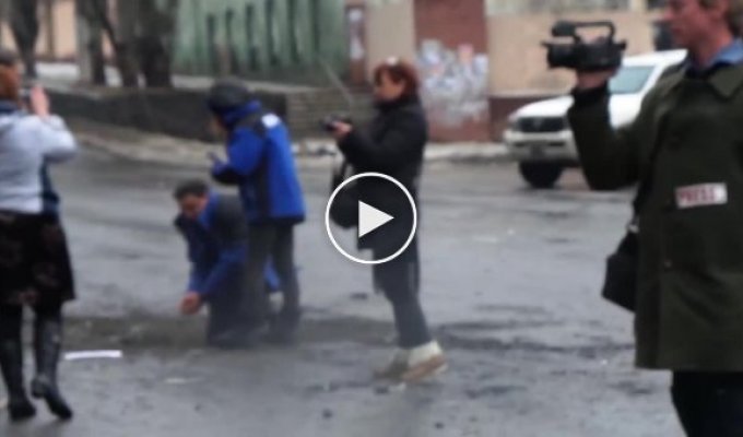 Кто комментирует обстрел Боссе для журналистов в Донецке