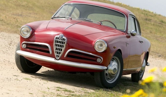 Божественная комедия: как создавали самую красивую Alfa Romeo (22 фото)