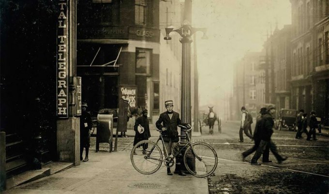 Потрясающие винтажные фотографии велокурьеров начала 20 века (35 фото)