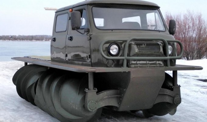 Возвращение советского шнекохода: новый снегоболтоход ЗВМ-2901 идет в серию (3 фото + 1 видео)
