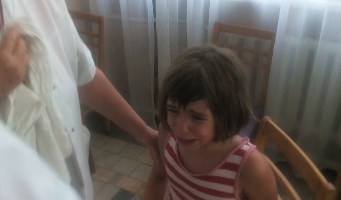 Скандал в санатории под Киевом: 8-летнюю девочку привязали к стулу и обливали водой