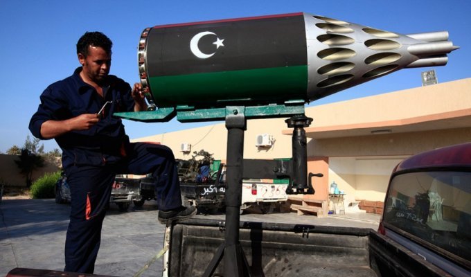 Самодельное оружие ливийских мятежников (34 фото)