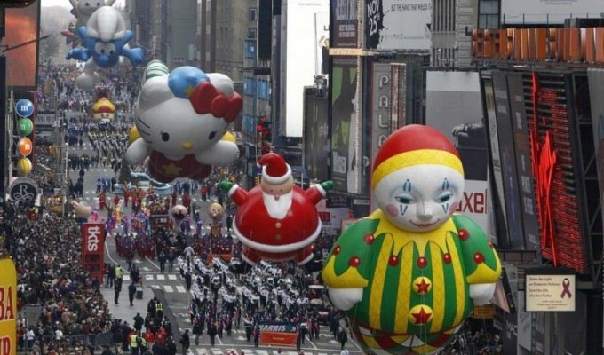 Парад на День Благодарения в Нью-Йорке (15 фото)