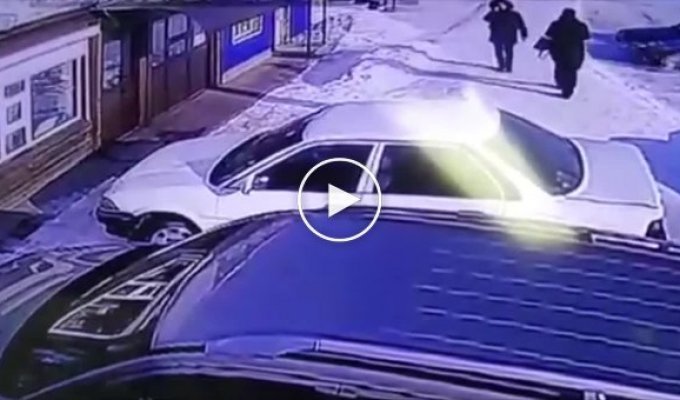 18-летний пьяный парень сбил пешехода и протаранил автомобили в Иркутской области