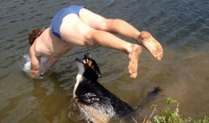Самый неудачный прыжок в воду (3 фото)