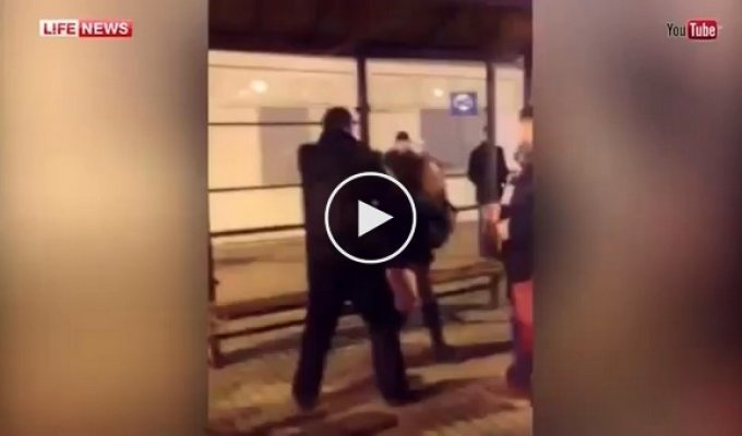 В Москве пьяные женщины напали на двух полицейских