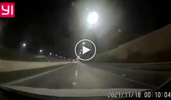 На шоссе взорвался заминированный мотоцикл