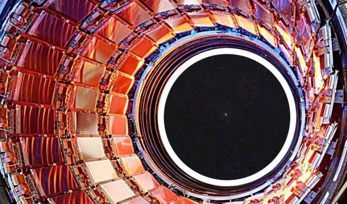 Большой адронный коллайдер: конец света ближе, чем мы думали (7 фото)