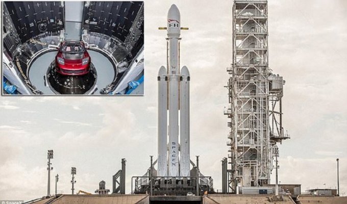 Илон Маск и его Falcon Heavy обещают землянам захватывающий космический старт (9 фото + 1 видео)
