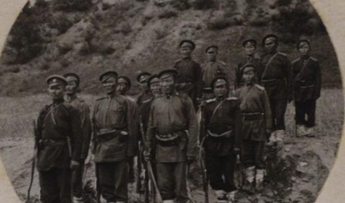 "Кроссовки" на русско-японской войне (4 фото)