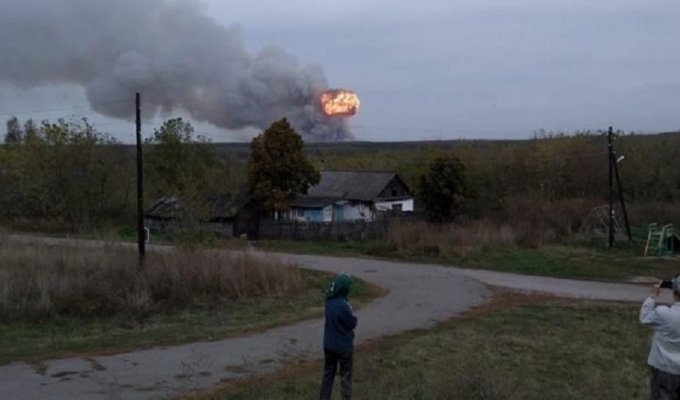 Число пострадавших из-за взрыва боеприпасов в Рязанской области продолжает расти (1 фото + 4 видео)