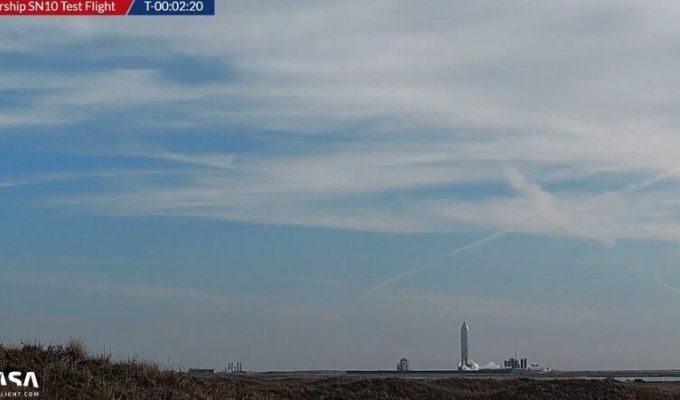 Прототип ракеты компании SpaceX впервые приземлился (4 фото + 1 видео)