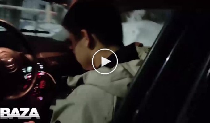 В Кирове пьяный водитель остановился послушать музыку на железнодорожном переезде
