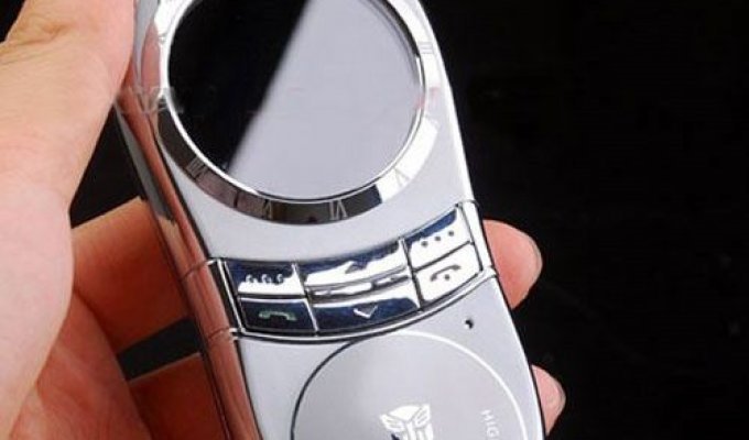 KINGK N99 - китайская смесь Motorola Aura (4 фото)